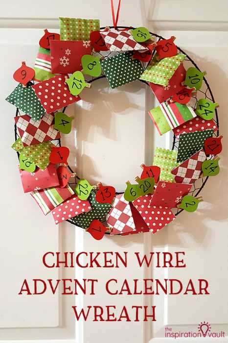 Chicken Wire Advent Calendar Wreath from Elle Marie Home